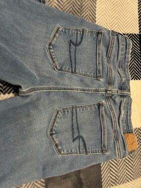 American Eagle Outfitters Light Blue Denim Jeans with Contrast Stitching